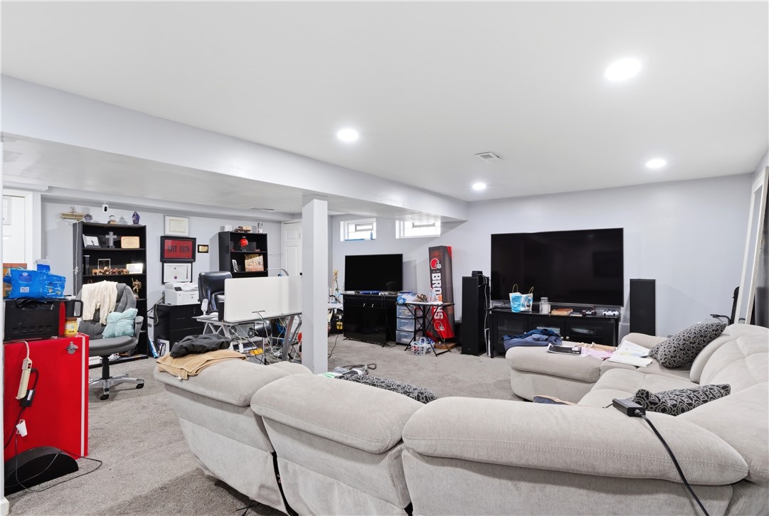 4301 Reeves Court