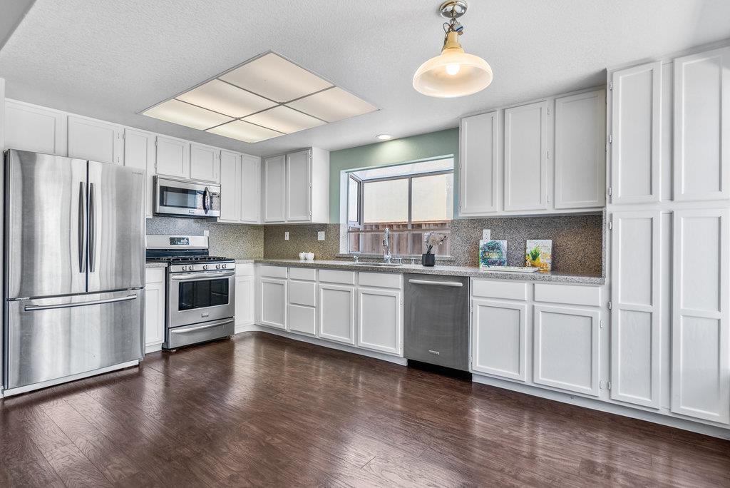 313 Costa Del Mar RD