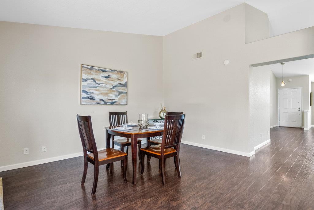 313 Costa Del Mar RD