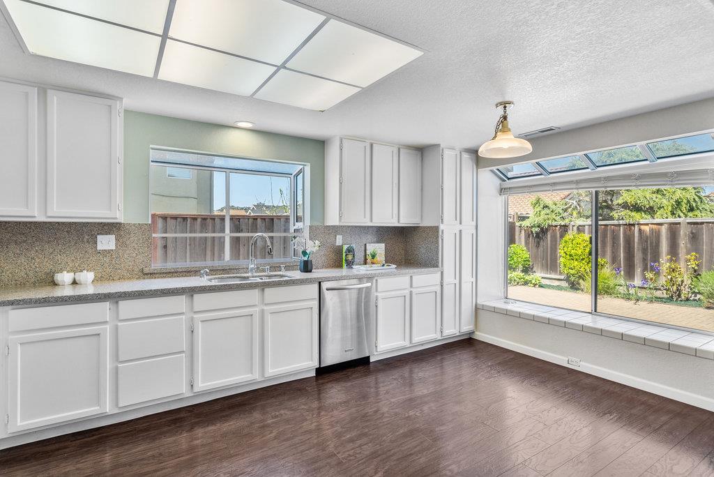 313 Costa Del Mar RD