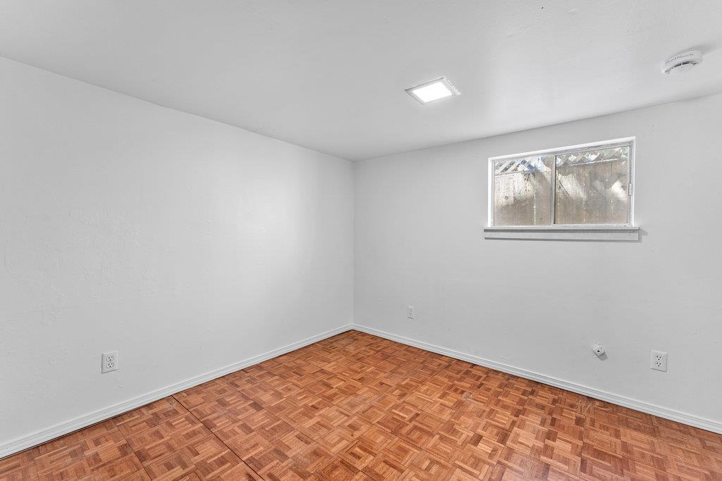 161 Eaton ST