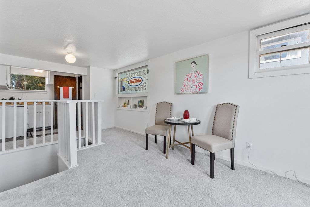 161 Eaton ST
