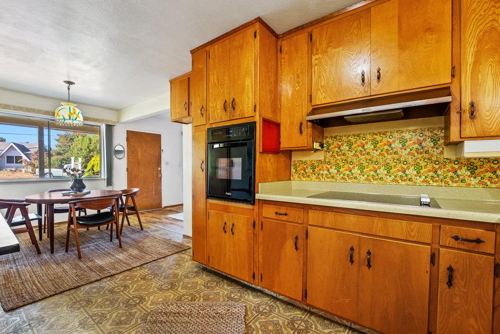 1430 Eastcrest CT