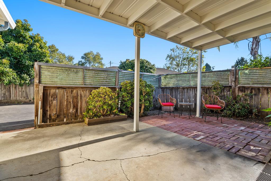 1430 Eastcrest CT