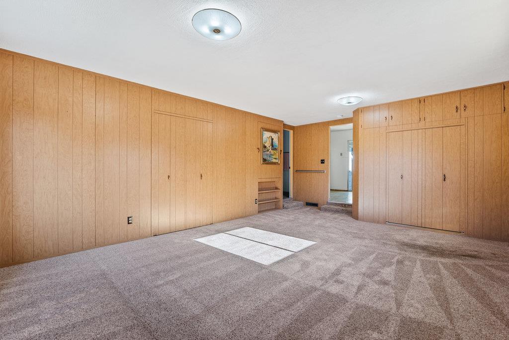 1430 Eastcrest CT
