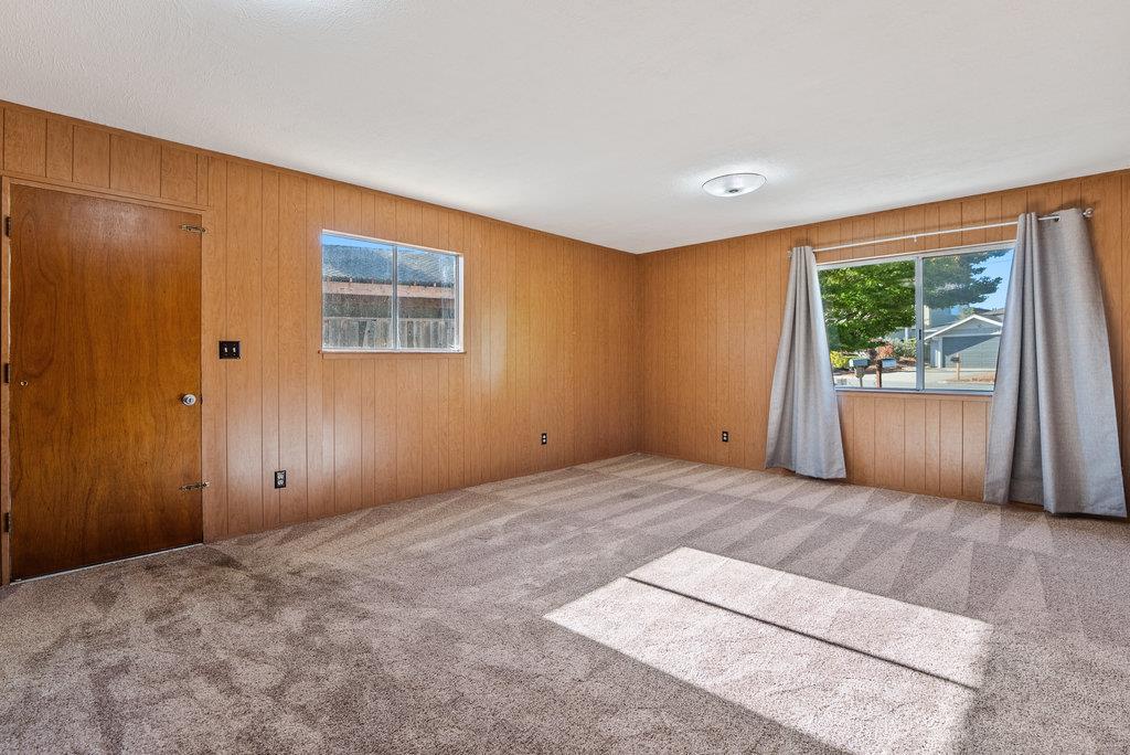 1430 Eastcrest CT