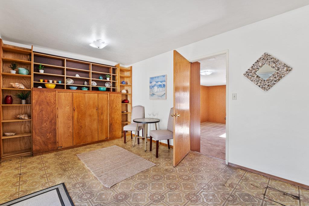 1430 Eastcrest CT