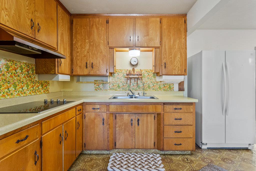 1430 Eastcrest CT