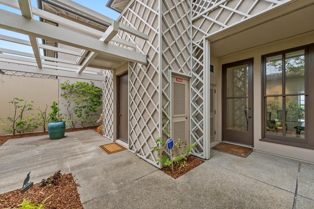 66 Spanish Bay Circle