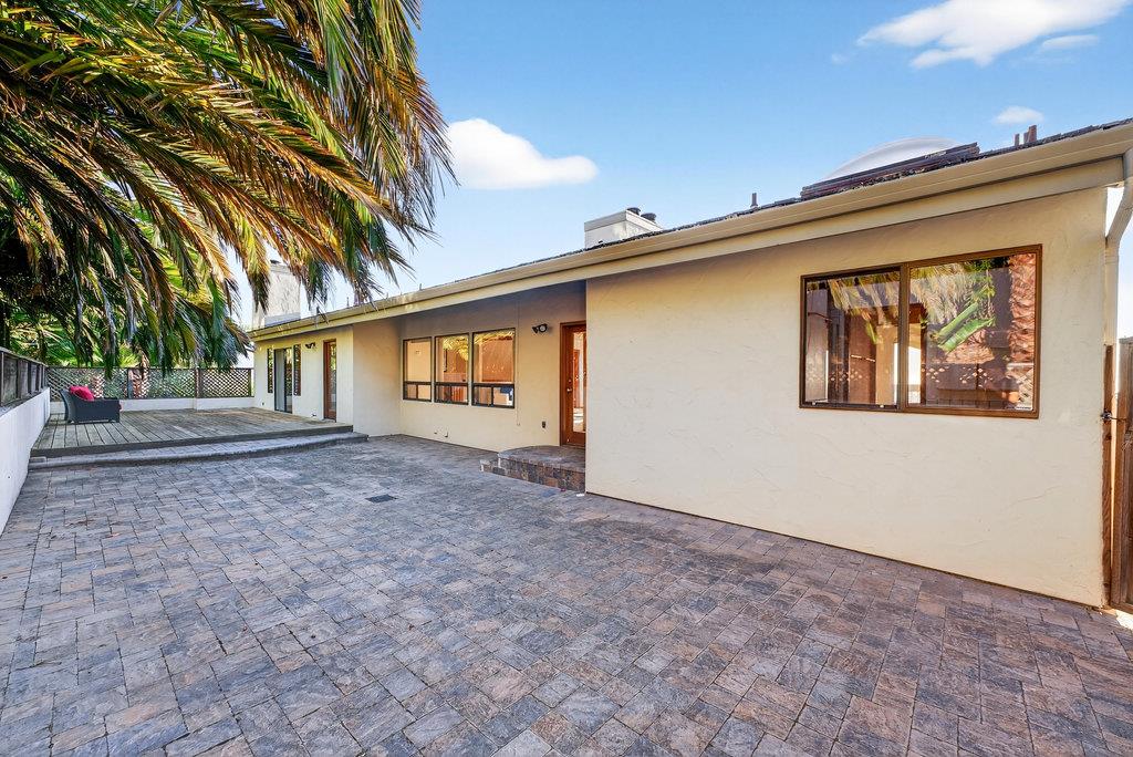 3475 Edgefield Place