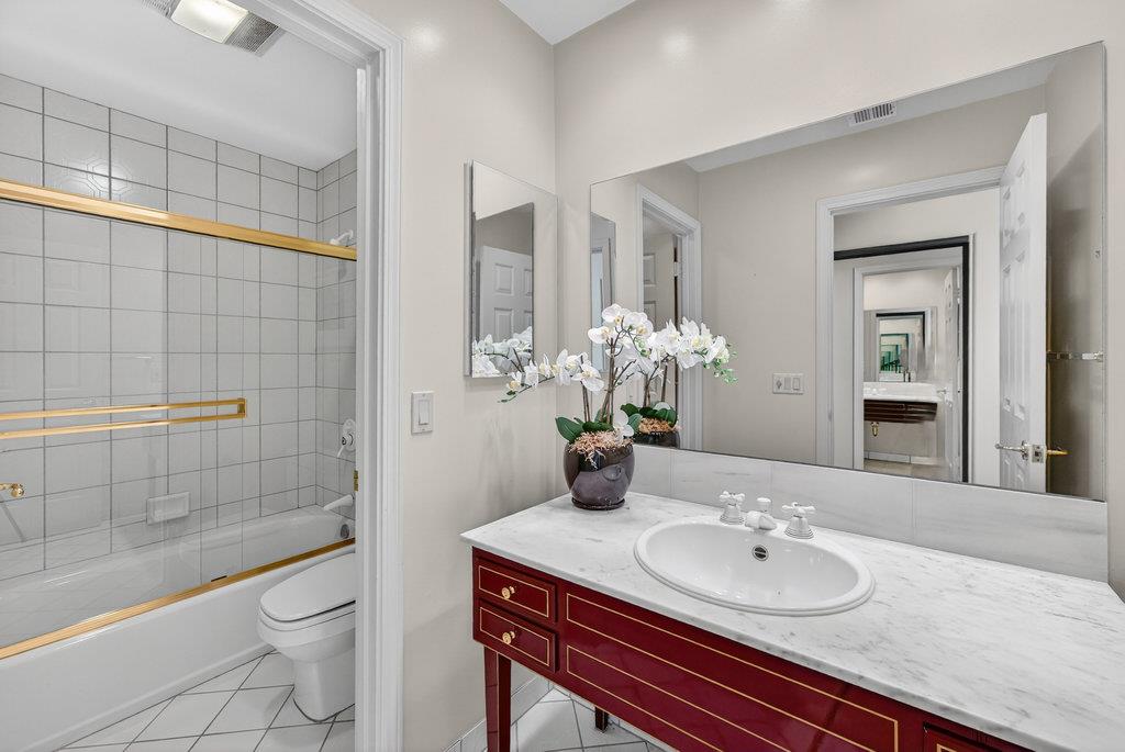 4051 Los Altos Drive