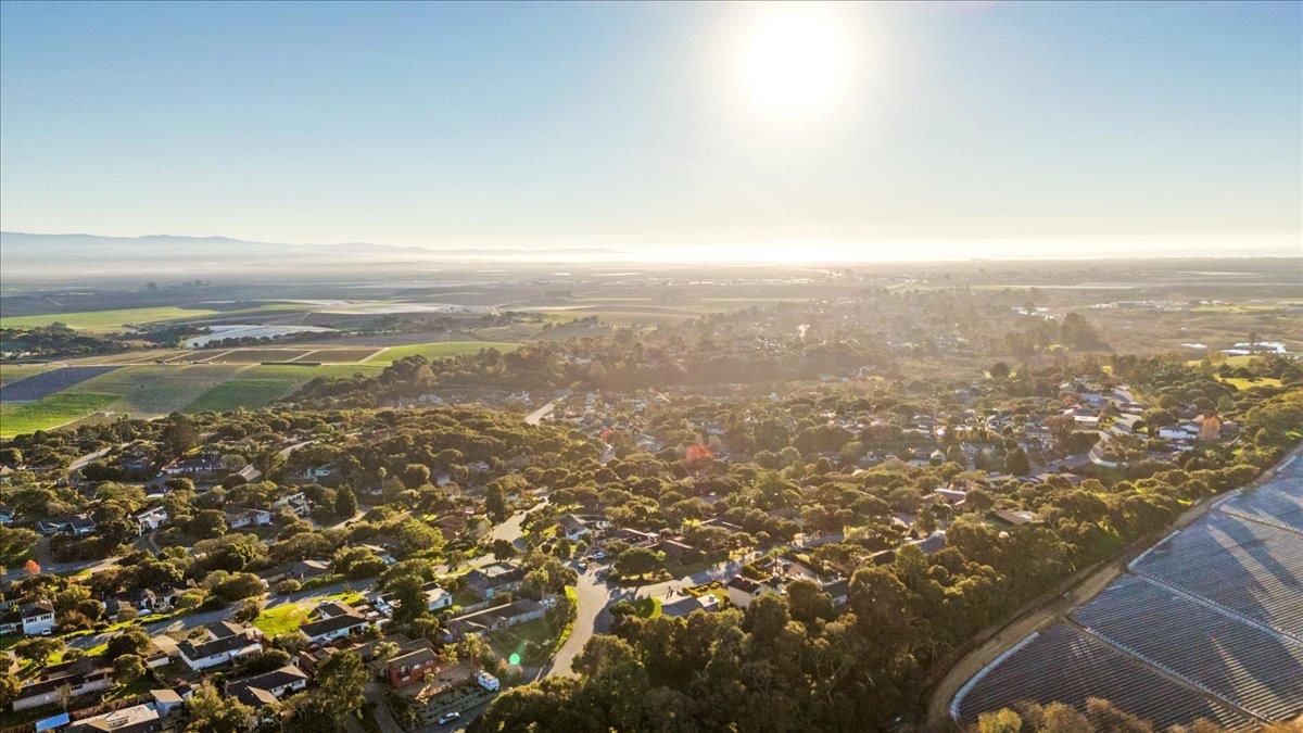 15175 Oak Hills Drive