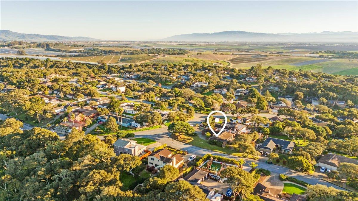 15175 Oak Hills Drive