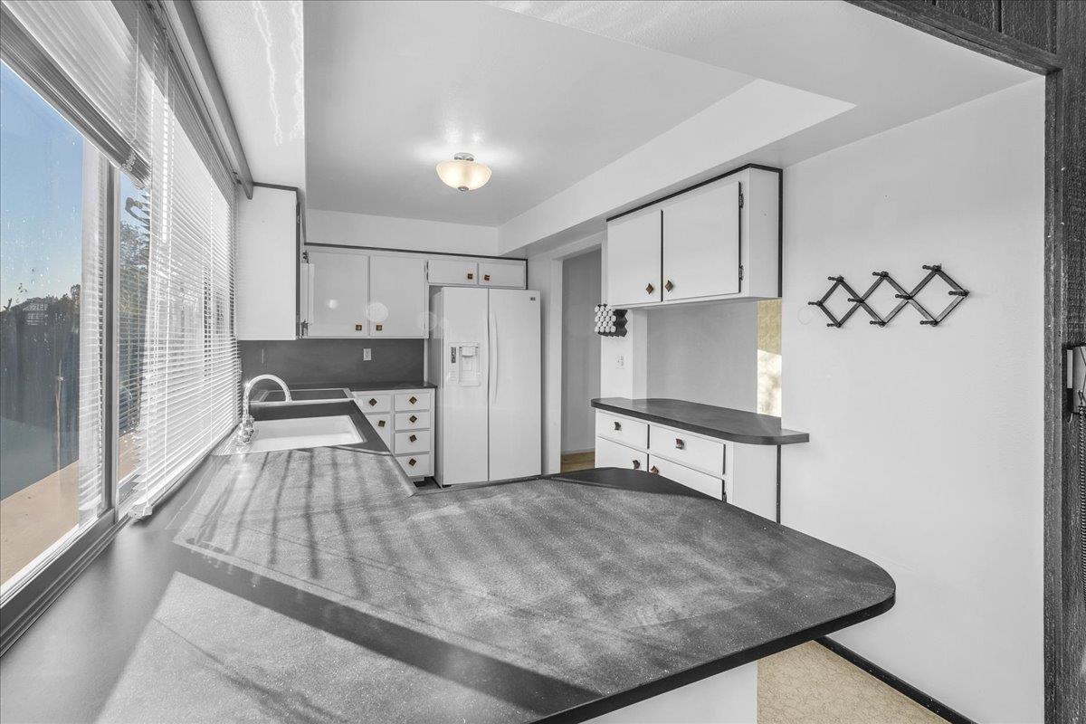 15175 Oak Hills Drive