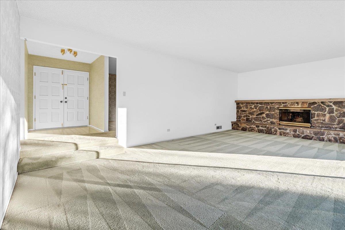 15175 Oak Hills Drive