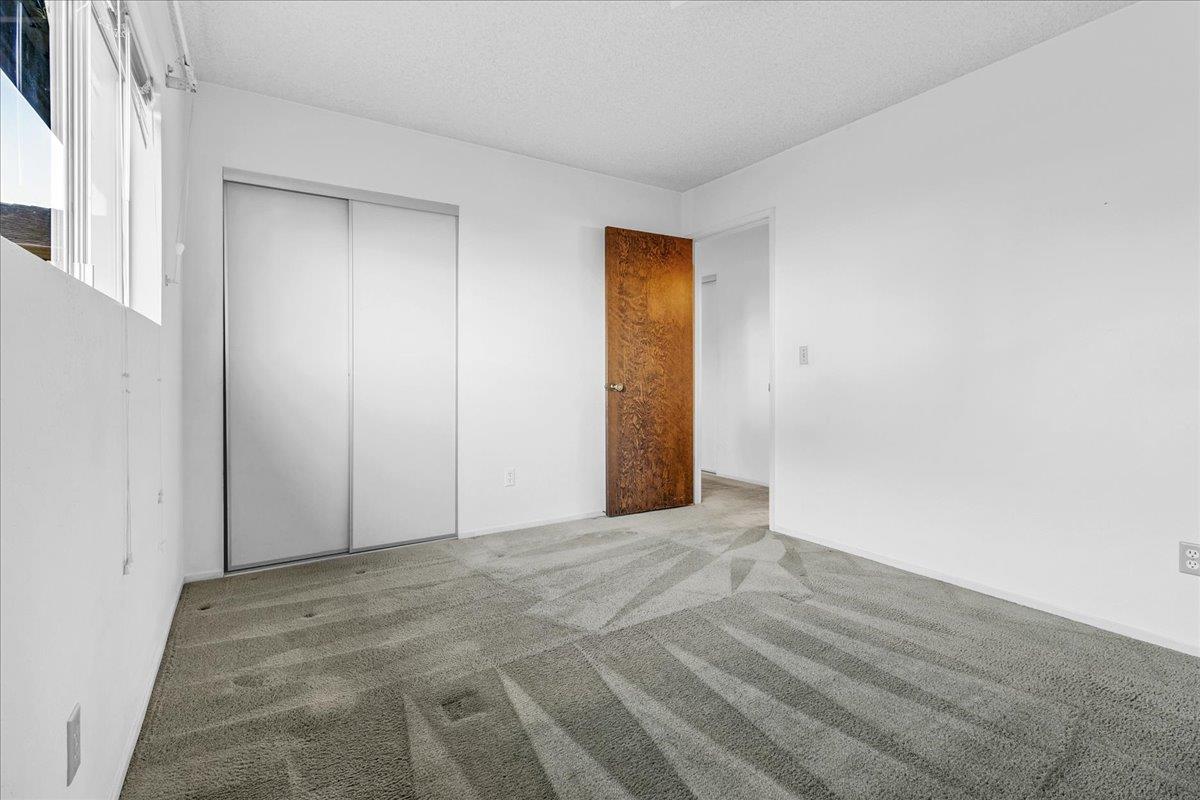 15175 Oak Hills Drive