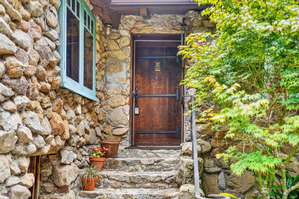 123 Fern Canyon RD