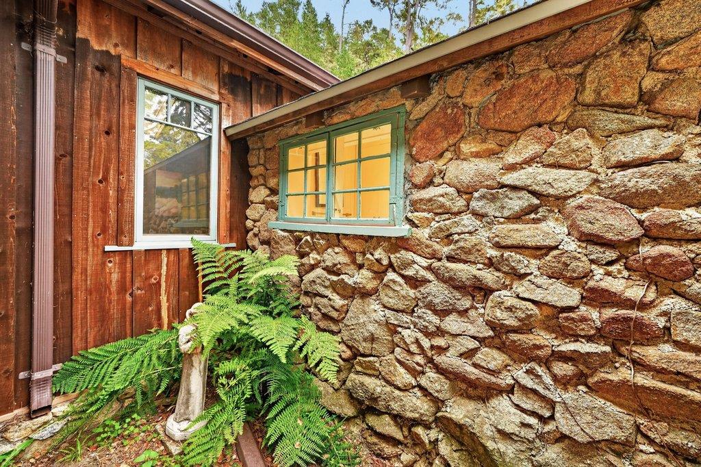123 Fern Canyon RD
