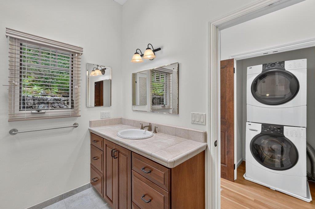 123 Fern Canyon RD