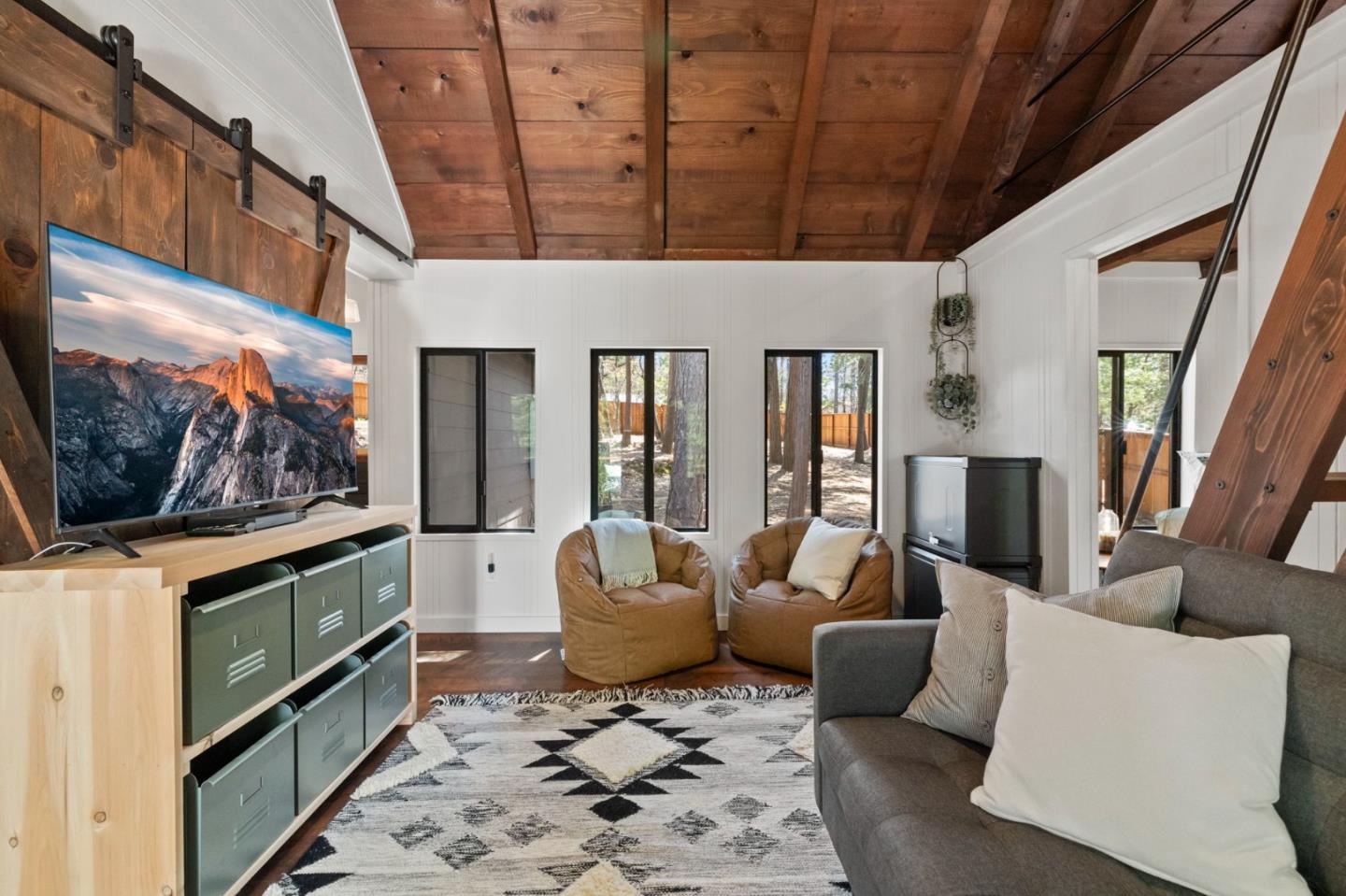 16538 Estralita DR