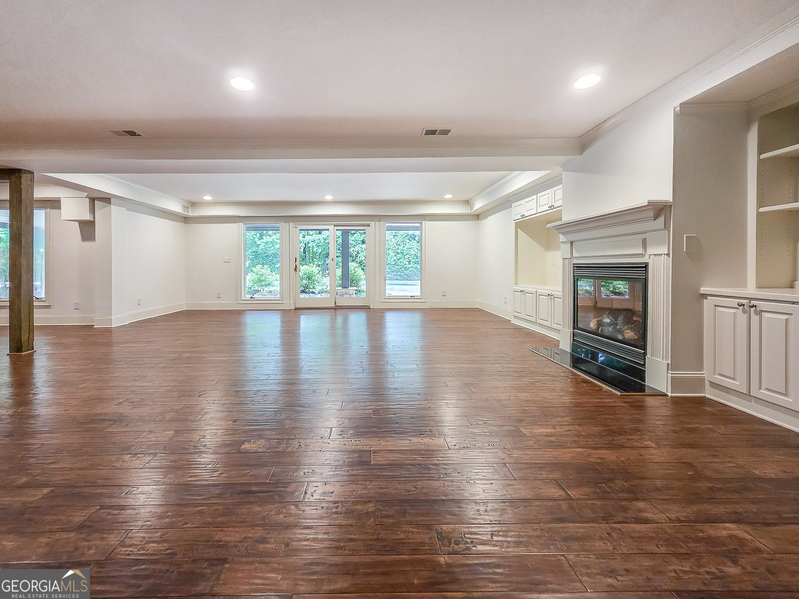 4188 Riverview Drive
