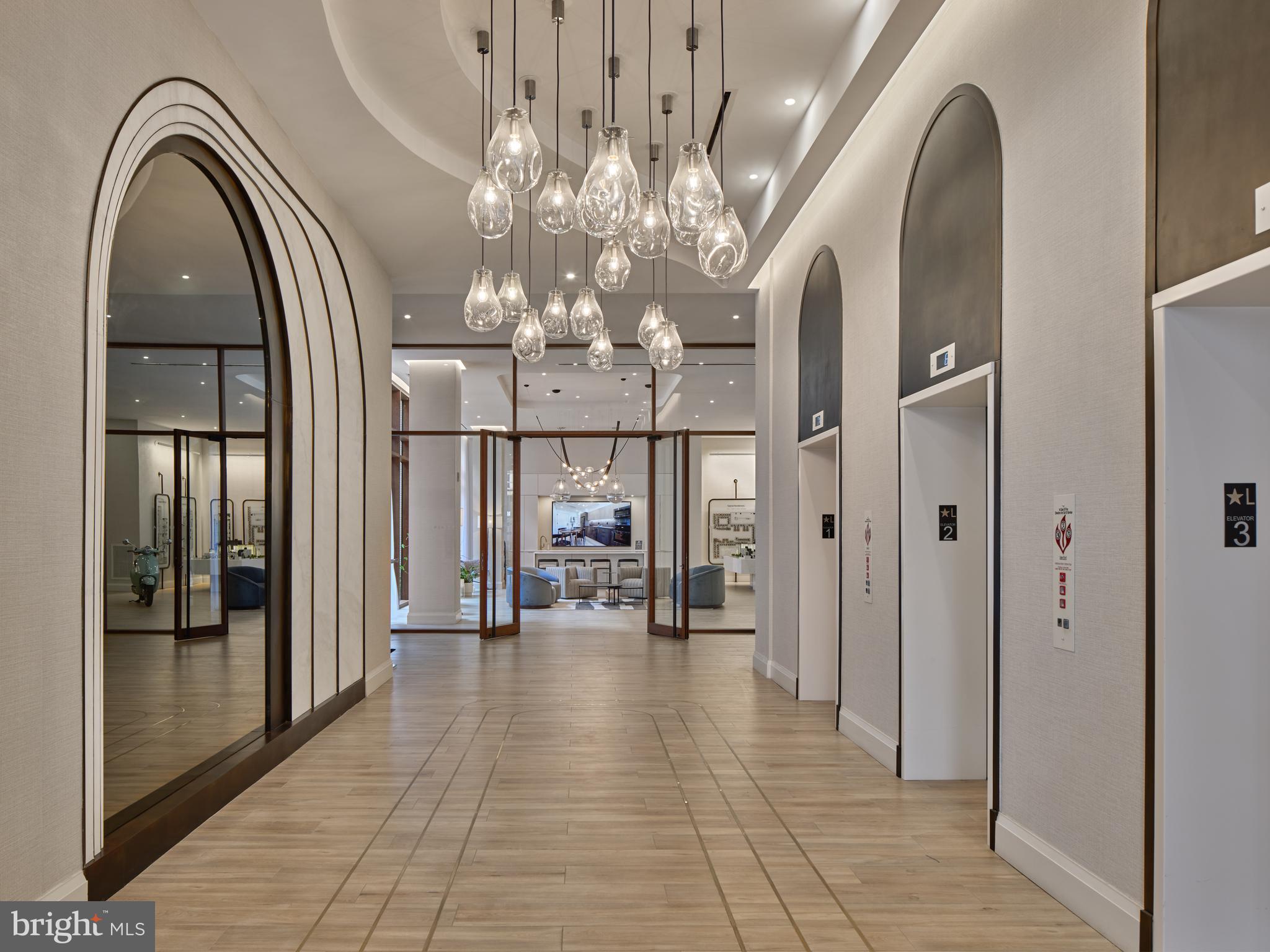 1099 GERMANTOWN AVE #PENTHOUSE H1244