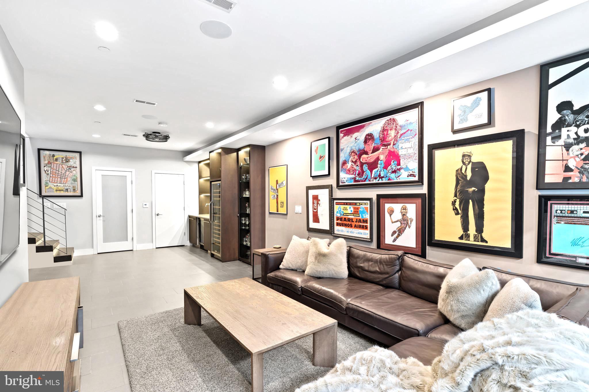 204 W Laurel St #3