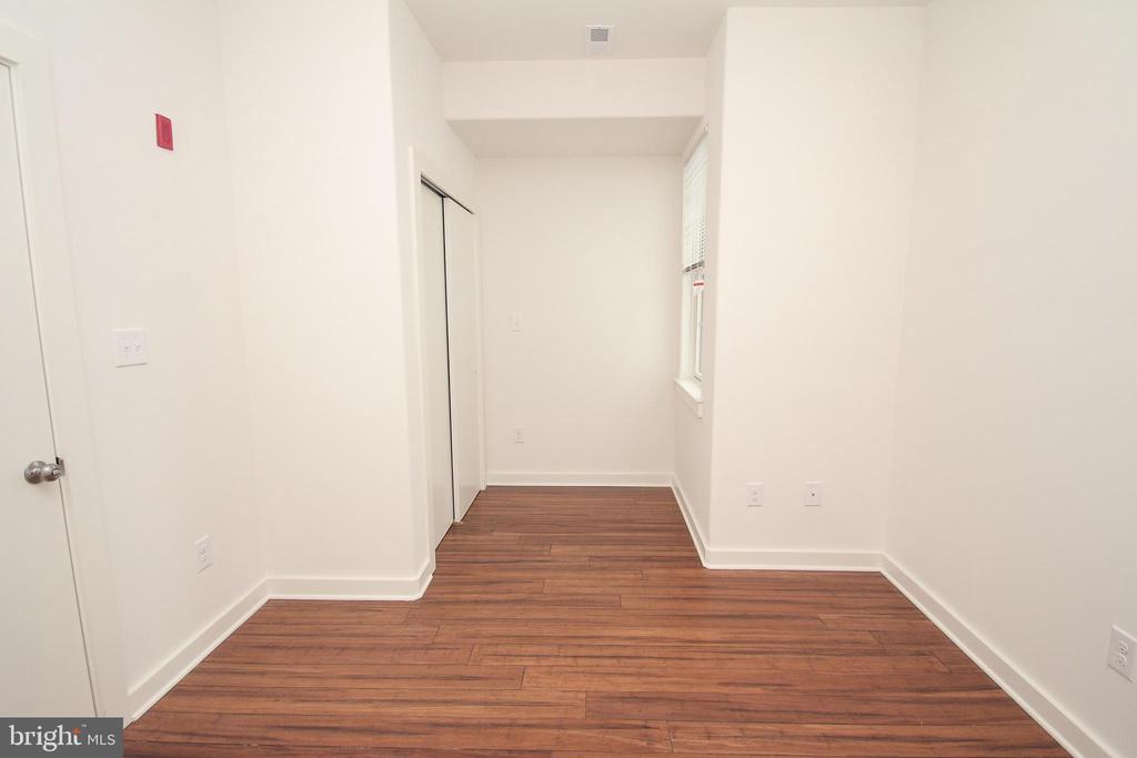864 N 19TH STREET