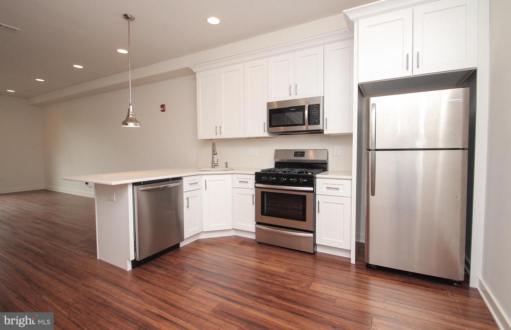 864 N 19TH STREET