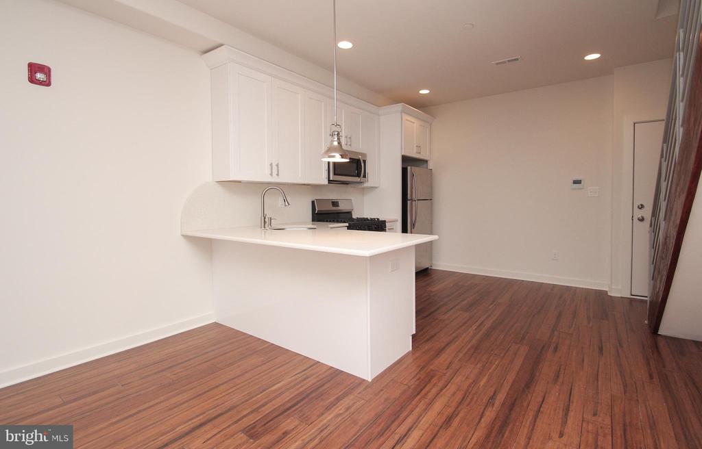 864 N 19TH STREET