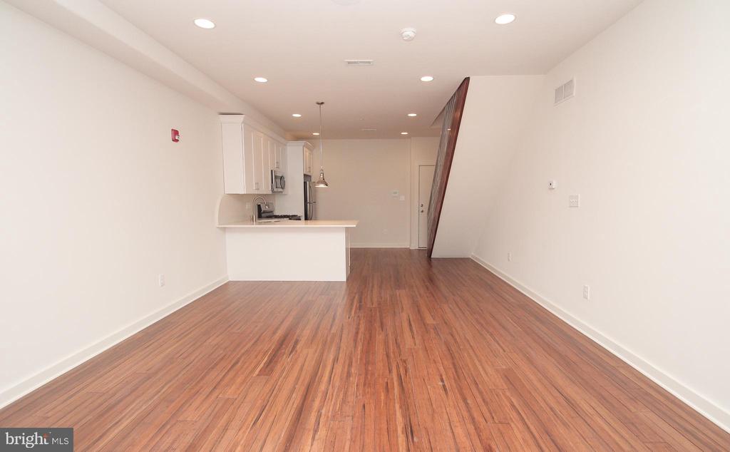 864 N 19TH STREET