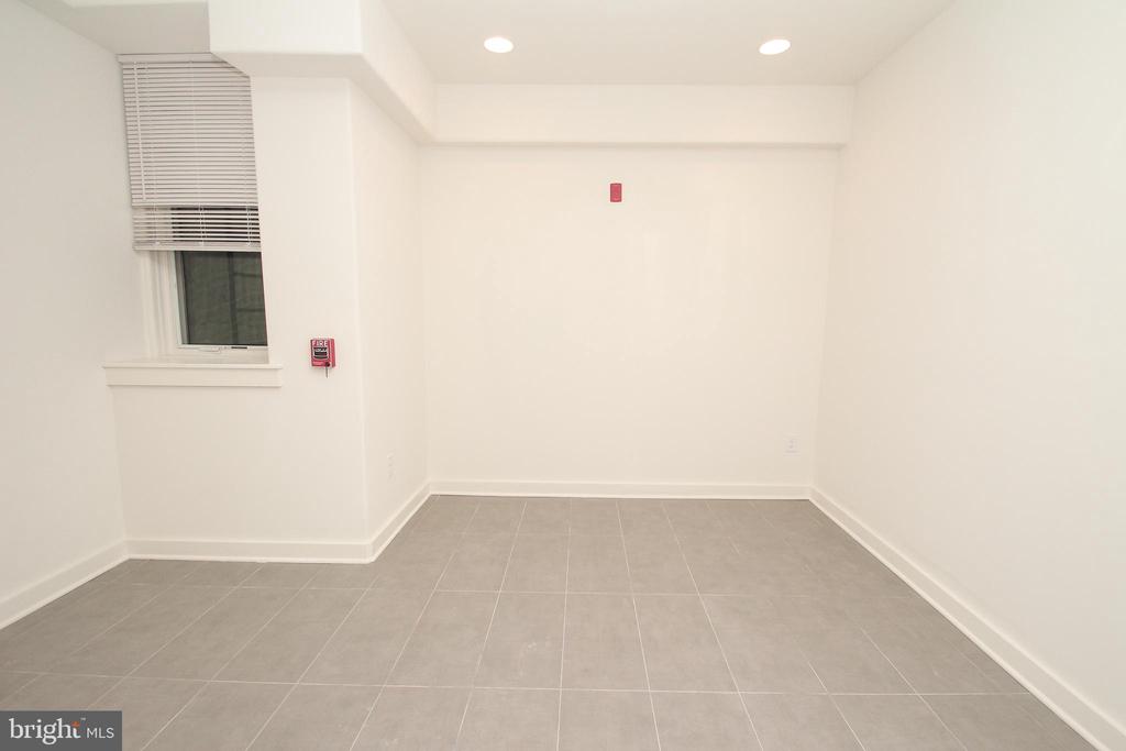 864 N 19TH STREET