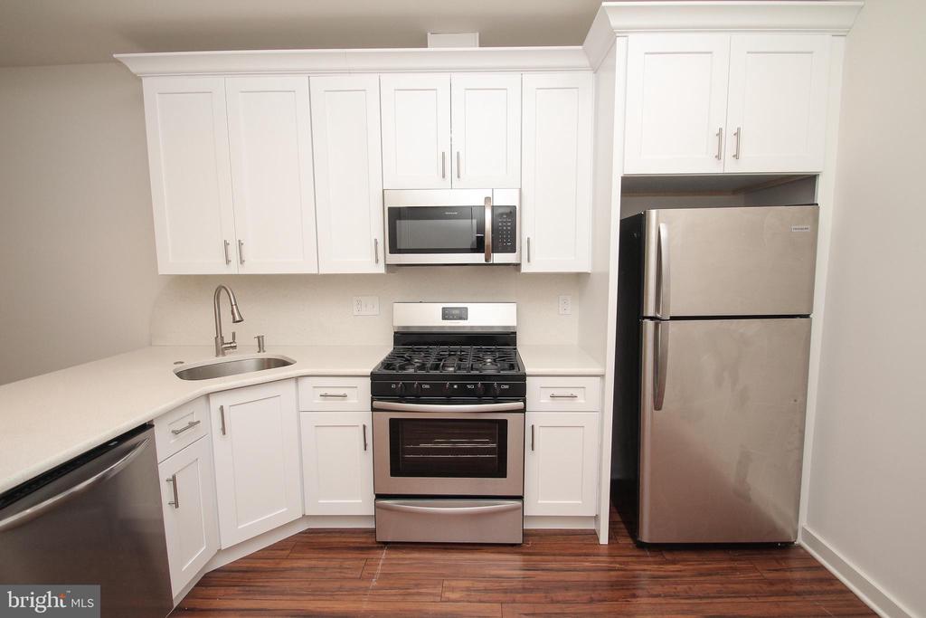 864 N 19TH STREET