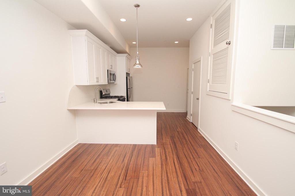 864 N 19TH STREET