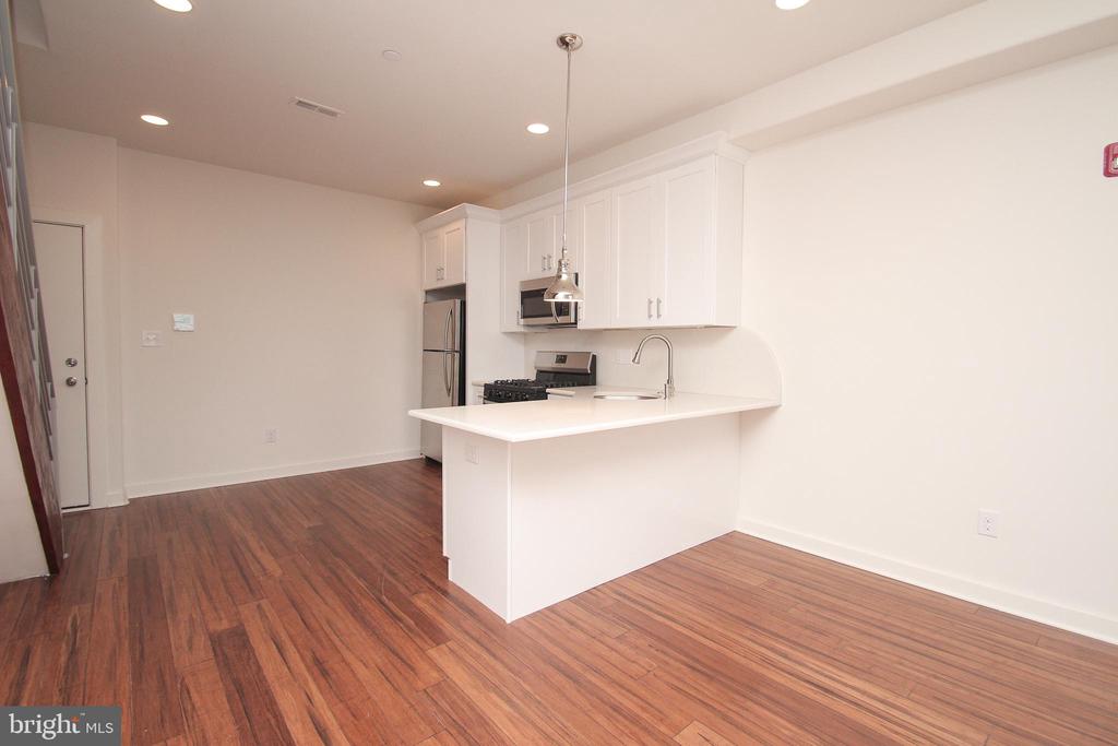 864 N 19TH STREET