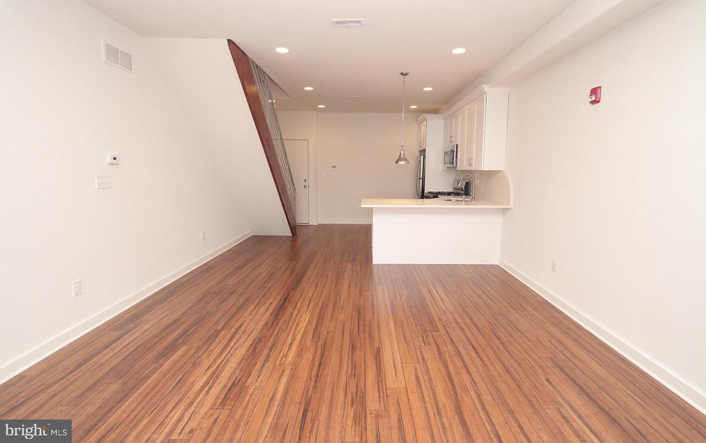 864 N 19TH STREET