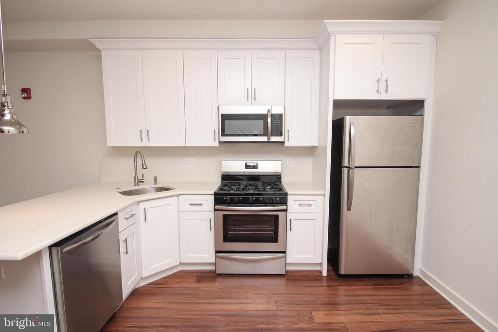 864 N 19TH STREET