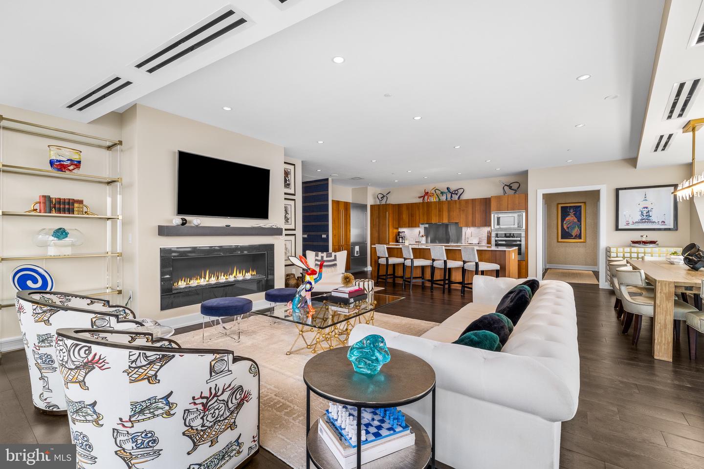 50 S 16TH ST #5501