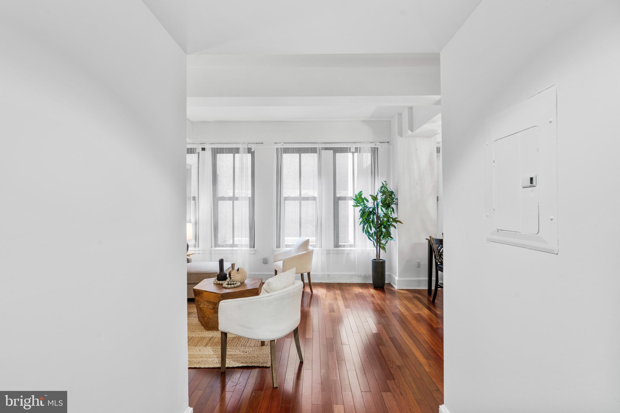 1500 CHESTNUT STREET 7I