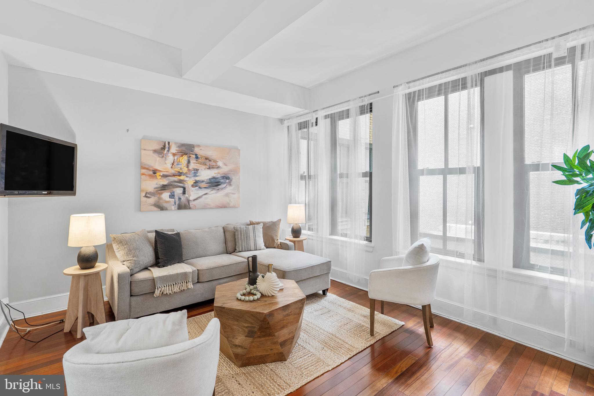 1500 CHESTNUT STREET 7I