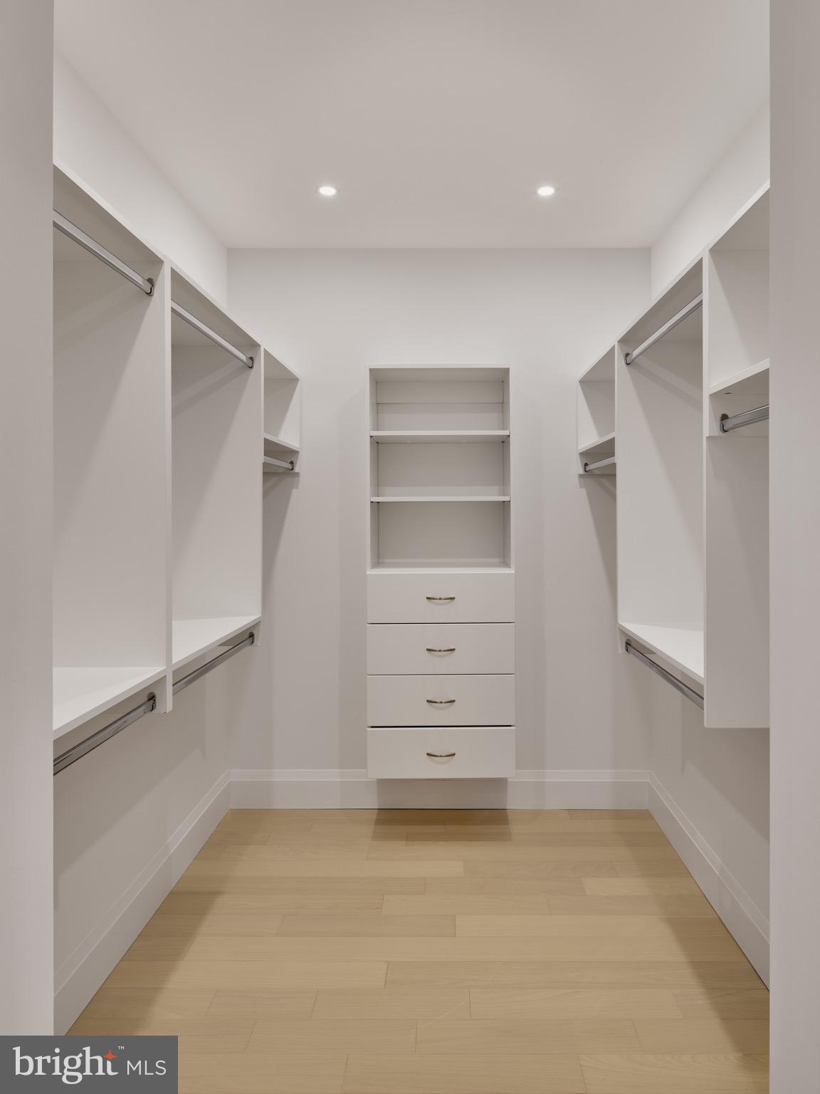 1099 GERMANTOWN AVENUE B