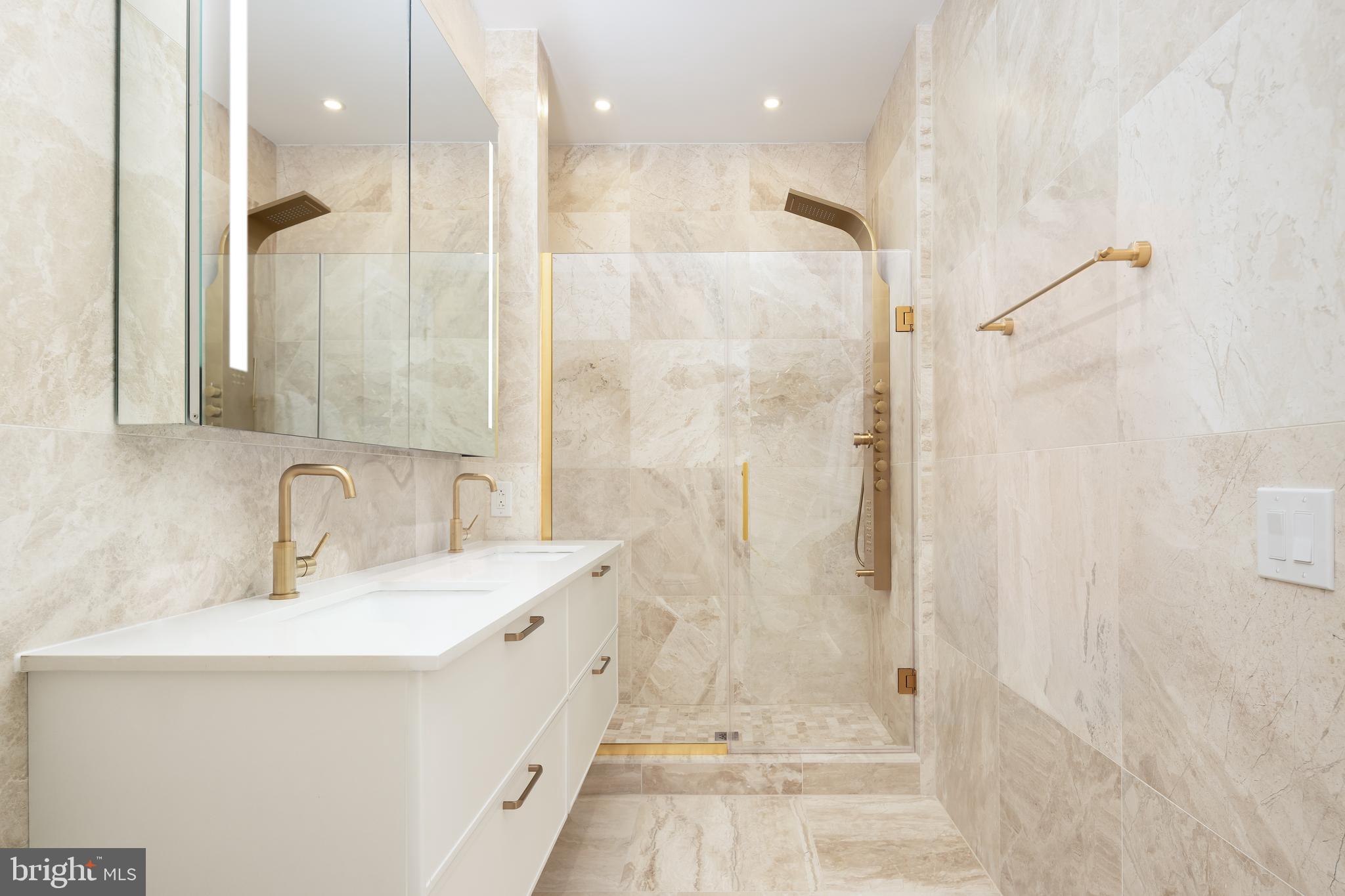 1099 GERMANTOWN AVENUE B