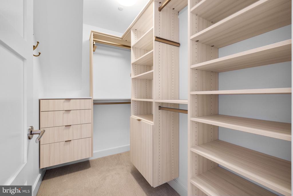 50 S 16TH STREET 5501
