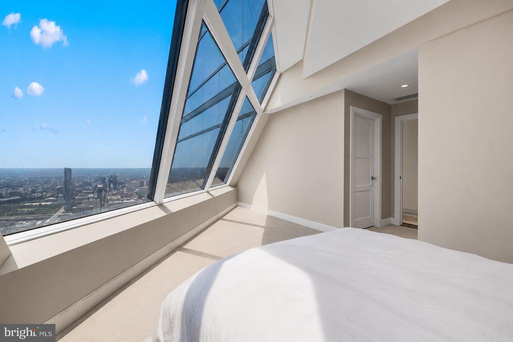50 S 16TH STREET 5501