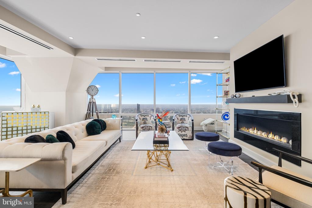50 S 16TH STREET 5501