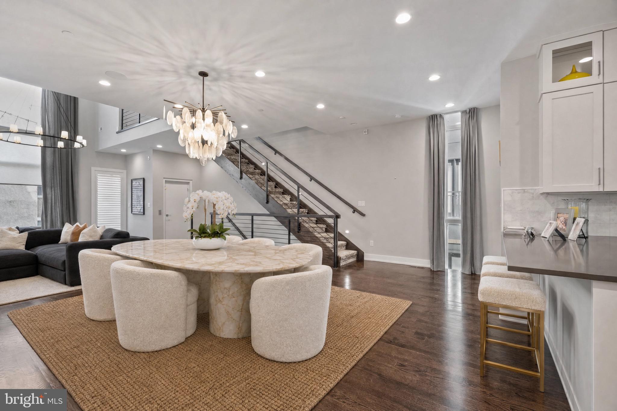 218 S 3RD STREET