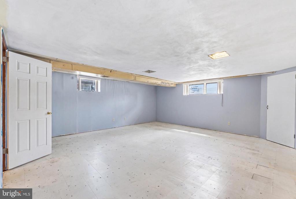 3131 WELSH ROAD