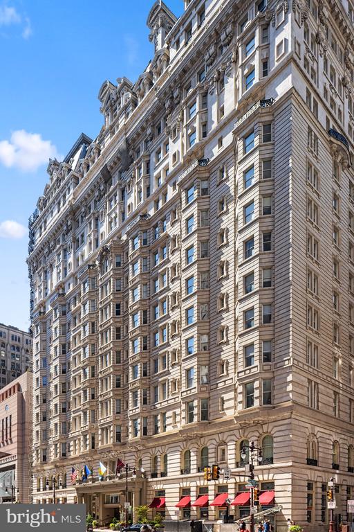 200 S BROAD STREET Unit: 815