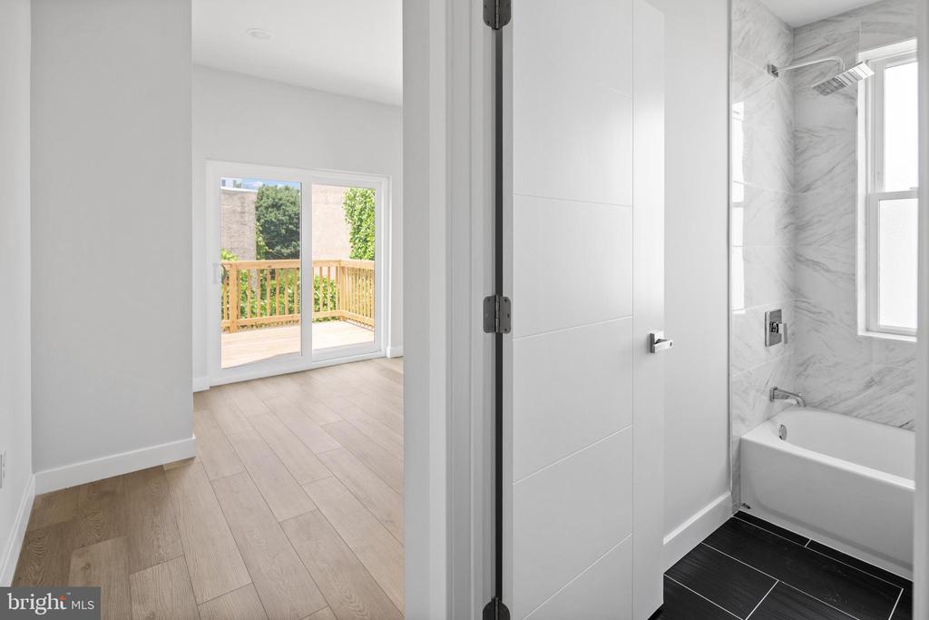 1932 N 6TH STREET Unit: 3