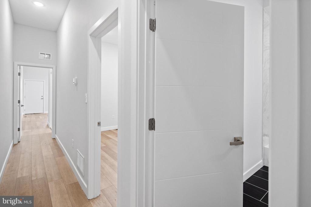 1932 N 6TH STREET Unit: 3